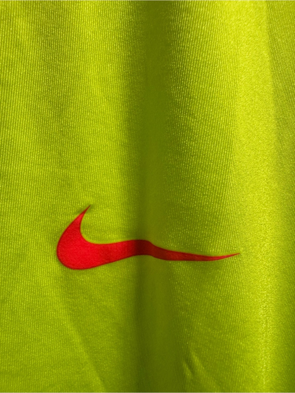 *Nike Womenâs Short Sleeve V-Neck Tee in Neon Yellow with Coral Logo - Picture 4 of 4